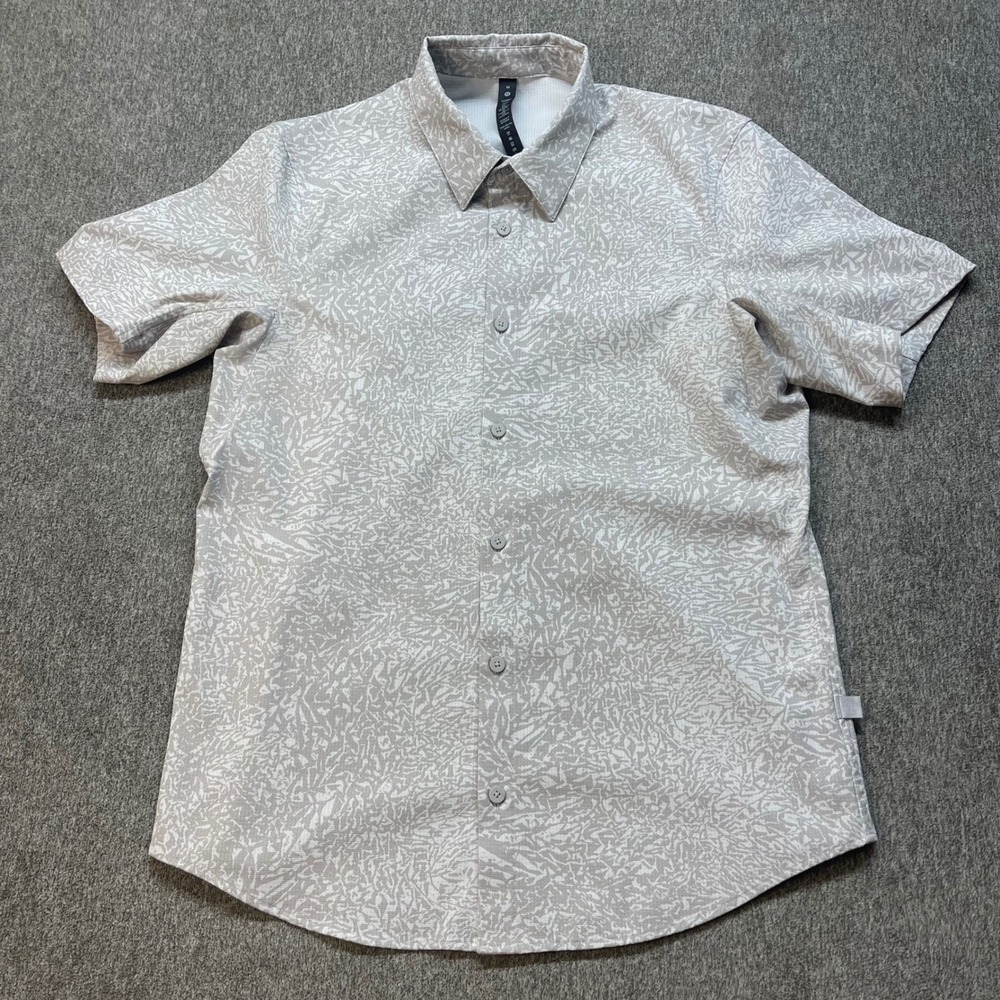 Lululemon Airing Easy Short Sleeve Shirt Mens Medium Grey White Abstract Stretch